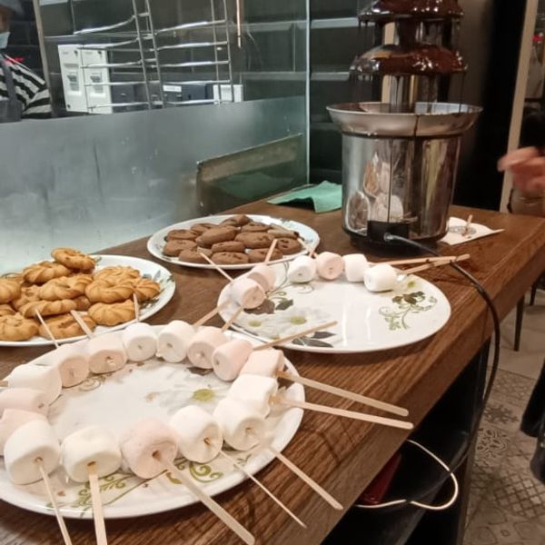Chocolate fountain
